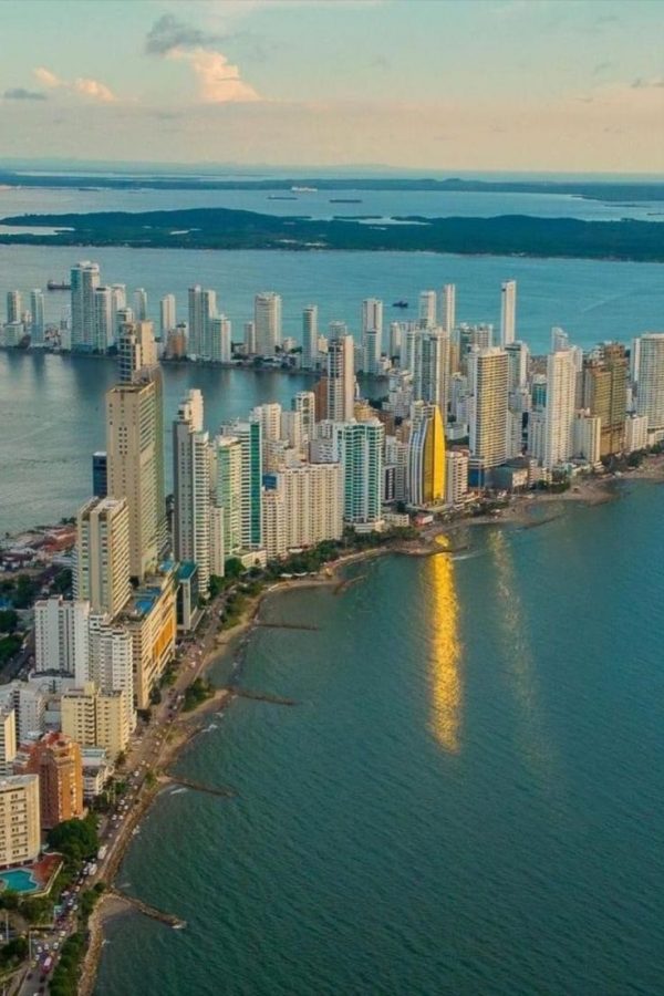 Esencias de Colombia: Historia, Playa y Tradición - Imagen 2